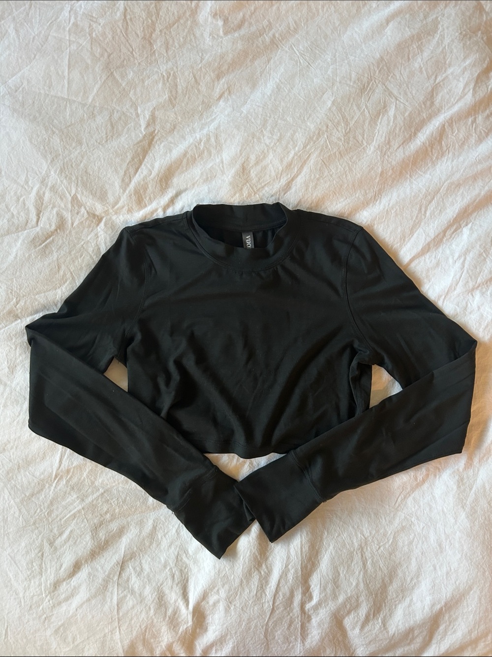 Vuori Long Sleeve Crewneck Crop Top